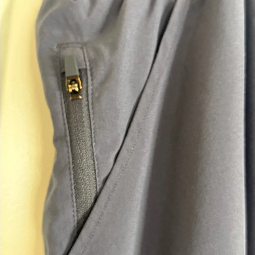 Women’s All in Motion Joggers/ taper pants Bundle Grey, Olive, & Black, 3X - Picture 14 of 15